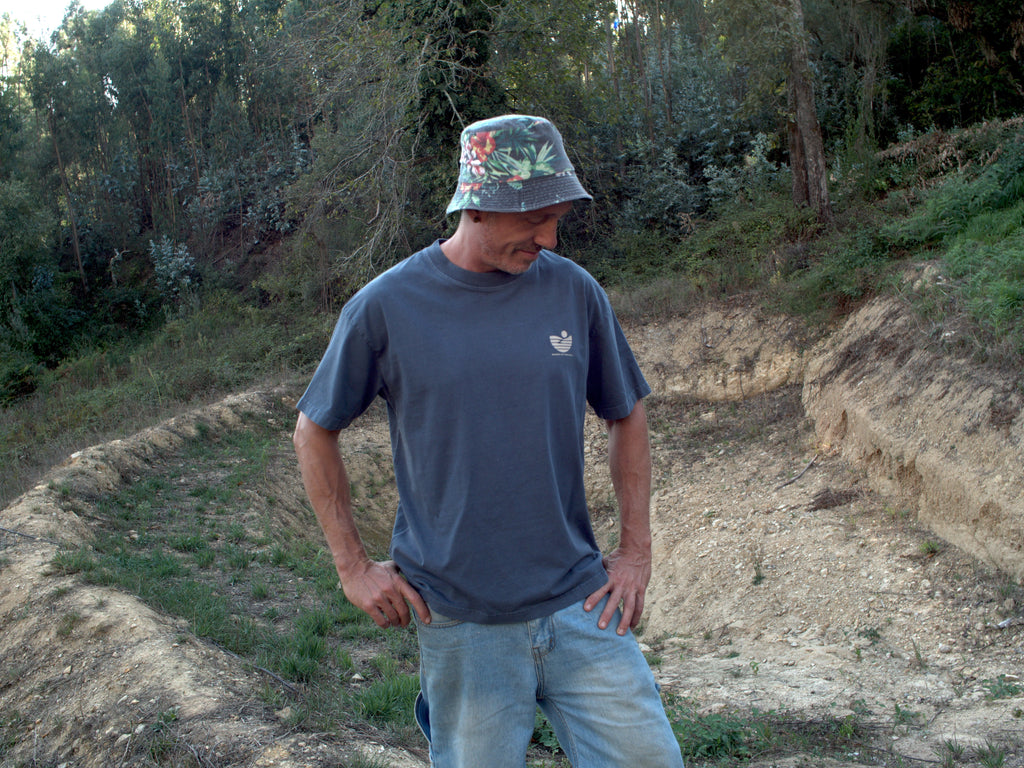 Blue Vintage Wash Cotton T-Shirt And Boards of Portugal print on the back.